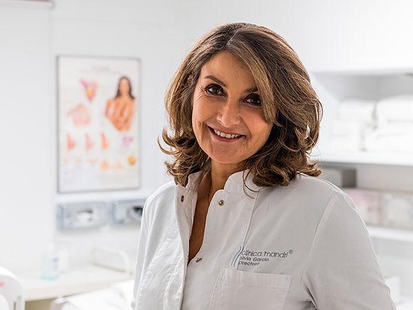 Silvia García Guerra en su clínica estética 
